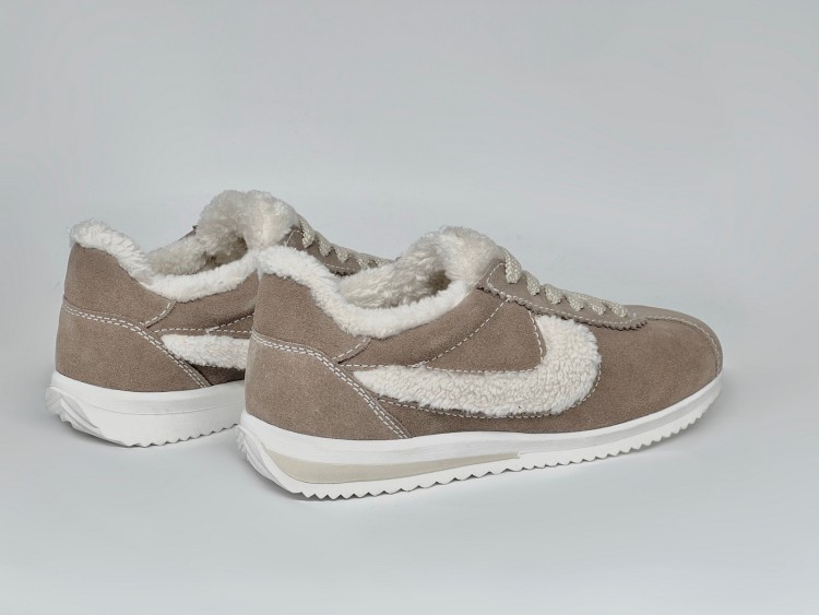 Жіночі кросівки зима 25-207 к\з - Основні контакти 04