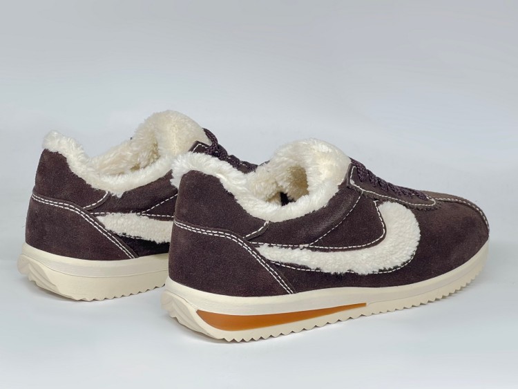 Жіночі кросівки зима 25-207 ш\з - Основні контакти 04