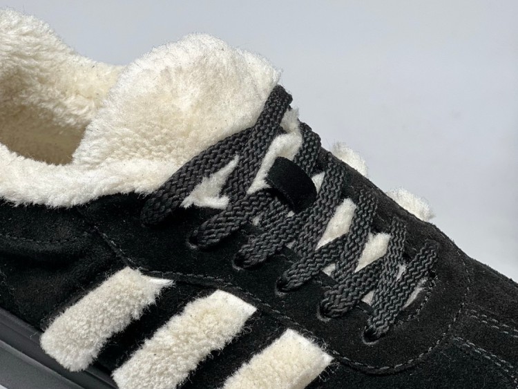 Жіночі хутряні кросівки 25-215 ч\з - Основні контакти 05