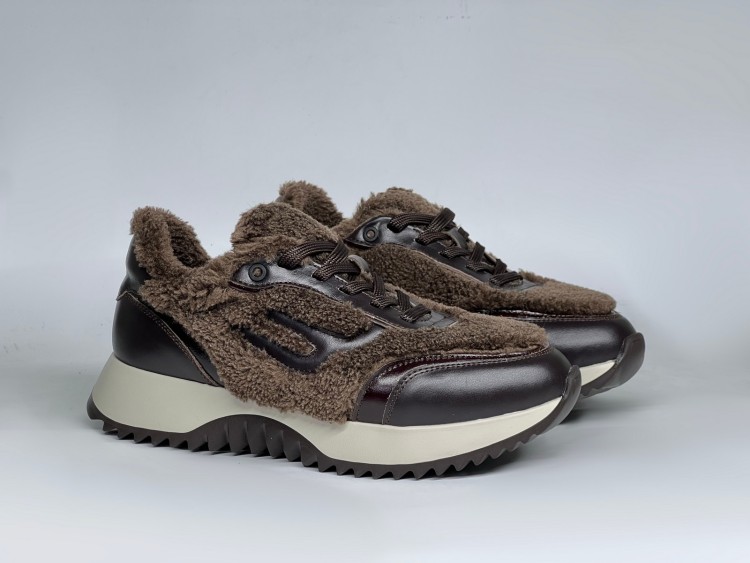 Жіночі кросівки на хутрі  25-931 шоколад - Основні контакти 02