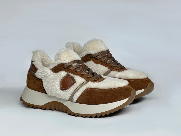 Жіночі  хутряні кросівки 25-325 руді - Основні контакти 02