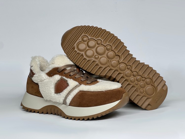 Жіночі  хутряні кросівки 25-325 руді - Основні контакти 03