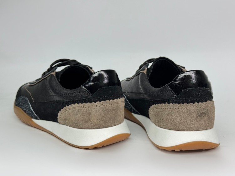 Женские кроссовки мод. 26-888 чер - Основные контакты 06