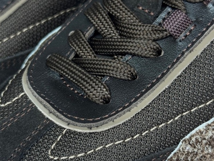 Женские кроссовки мод. 26-889 шоколад - Основные контакты 05