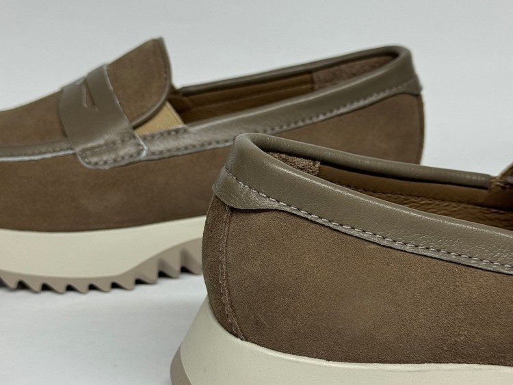 Жіночі лофери мод. 26-885 к\з - Основні контакти 06