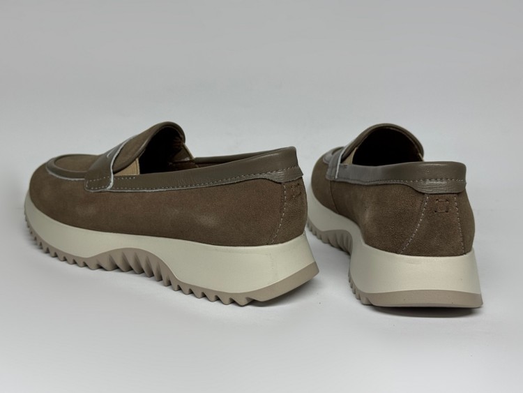 Жіночі лофери мод. 26-885 к\з - Основні контакти 07